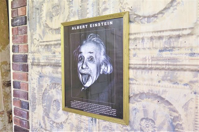 Albert Einstein ݥ
