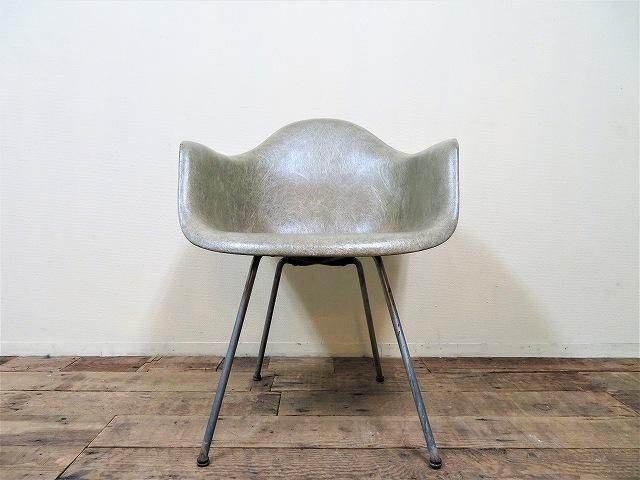 1950's Herman Miller イームズ 1st Xベース アームシェルチェア