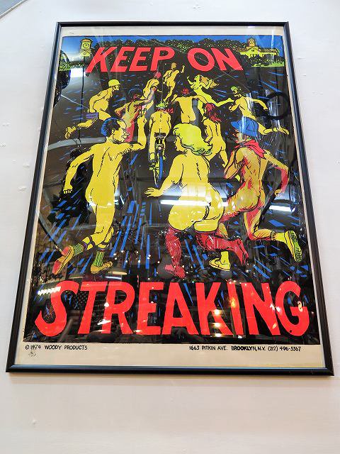 1970's Keep on Streaking 額入り ポスター - アンティーク
