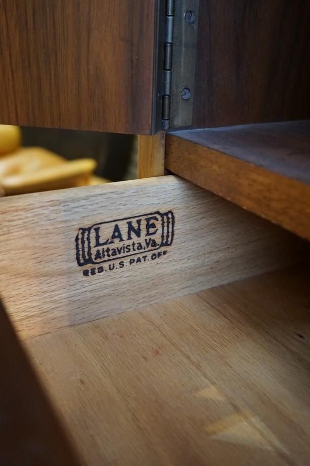 1960's LANE社製 ヴィンテージ カップボード - アンティーク