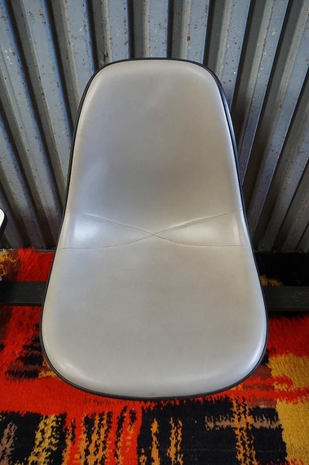HermanMiller ヴィンテージ 3連 エアポートベンチ HermanMiller ヴィンテージ 3連 エアポートベンチ