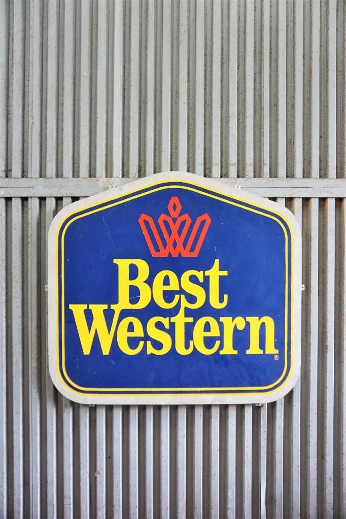 ơ Best Western /