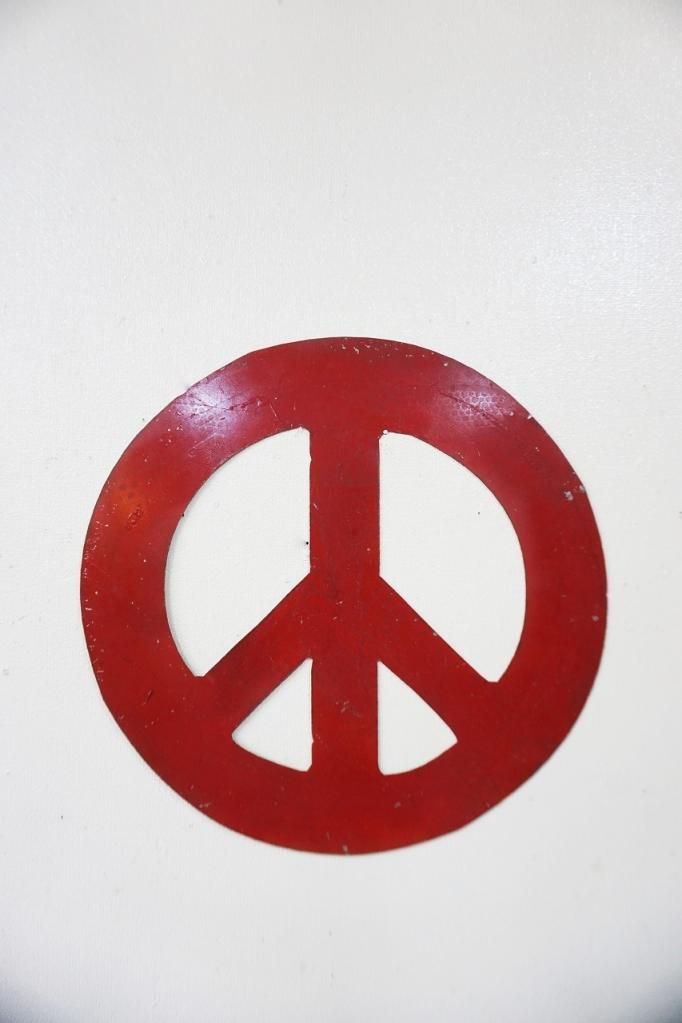ヴィンテージ Peaceマーク ウォールサイン アンティーク ビンテージのインテリア家具や雑貨 店舗什器の通販ならwant Antique Life Store ヴィンテージ Peaceマーク ウォールサイン アンティーク ビンテージのインテリア家具や雑貨 店舗什器の通販ならwant Antique Life Store