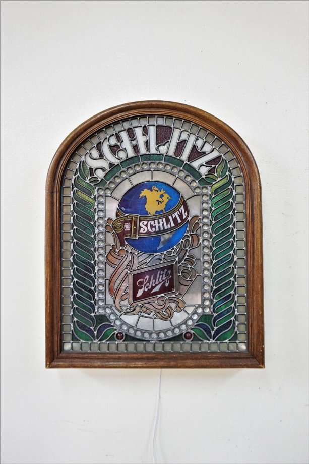 ヴィンテージ Schlitz Brewing社製 アドバタイジング ライトサイン - アンティーク、ビンテージのインテリア家具や雑貨、店舗什器の通販ならWANT  ANTIQUE LIFE STORE