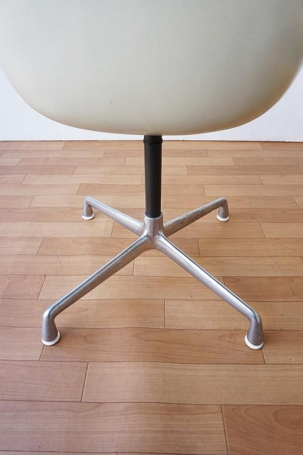 1970's Herman Miller社製 イームズ アームシェルチェア