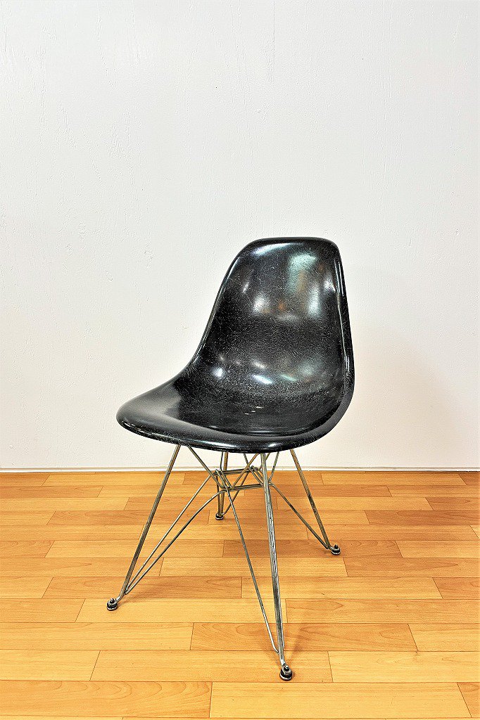 Vitra Eames Shell Side Chair エッフェルベース 黒ご検討よろしくお願い致します