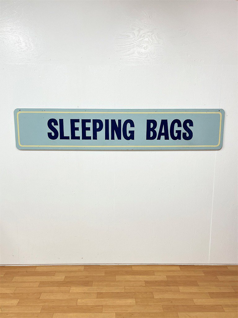 ơ SLEEPING BAG /