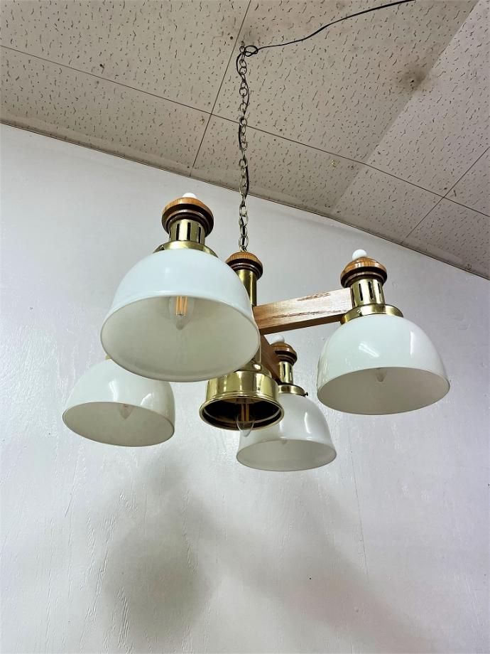 ヴィンテージ 4灯 ホワイトガラス シャンデリア - アンティーク