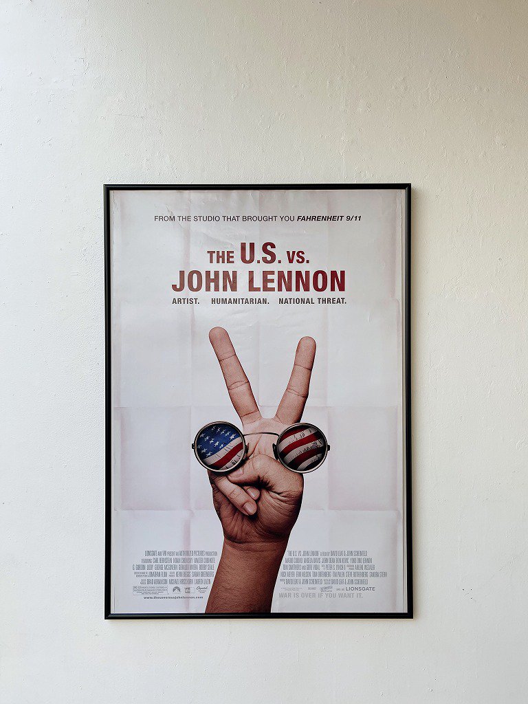 The U.S. vs. John Lennon 額入りポスター