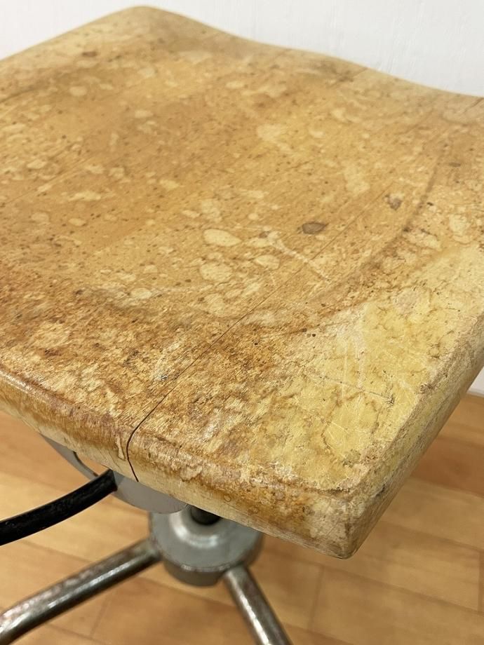 1940-50's ヴィンテージ インダストリアル デスクチェア ②