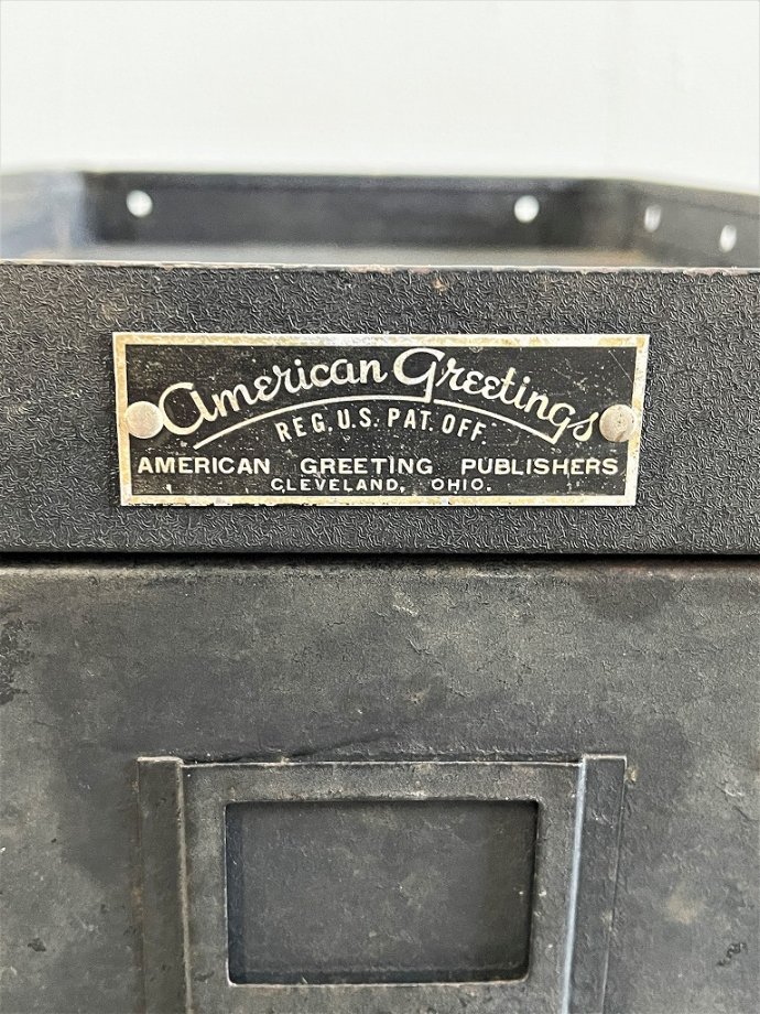 1930-40's American Greetings Corporation ヴィンテージ インダストリアル キャビネット - アンティーク、 ビンテージのインテリア家具や雑貨、店舗什器の通販ならWANT ANTIQUE LIFE STORE