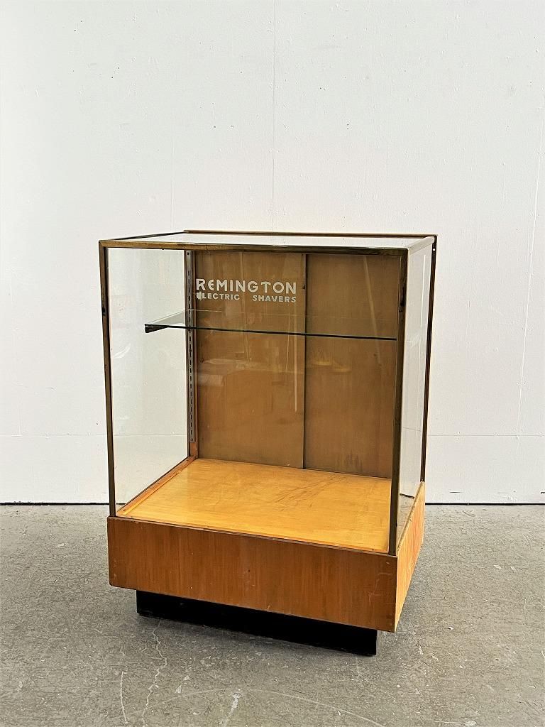 ショーケース - アンティーク、ビンテージのインテリア家具や雑貨、店舗什器の通販ならWANT ANTIQUE LIFE STORE ショーケース - アンティーク、ビンテージのインテリア家具や雑貨、店舗什器の通販ならWANT ANTIQUE LIFE STORE