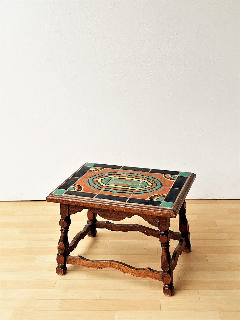 若干の誤差はご了承下さいエジプト柄 テーブル サイドテーブル 2段 銅板 アンティーク ヴィンテージ
