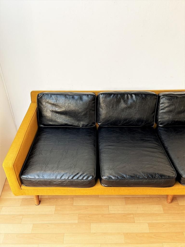 1960's ヴィンテージ 4シーター ファブリックソファ - アンティーク