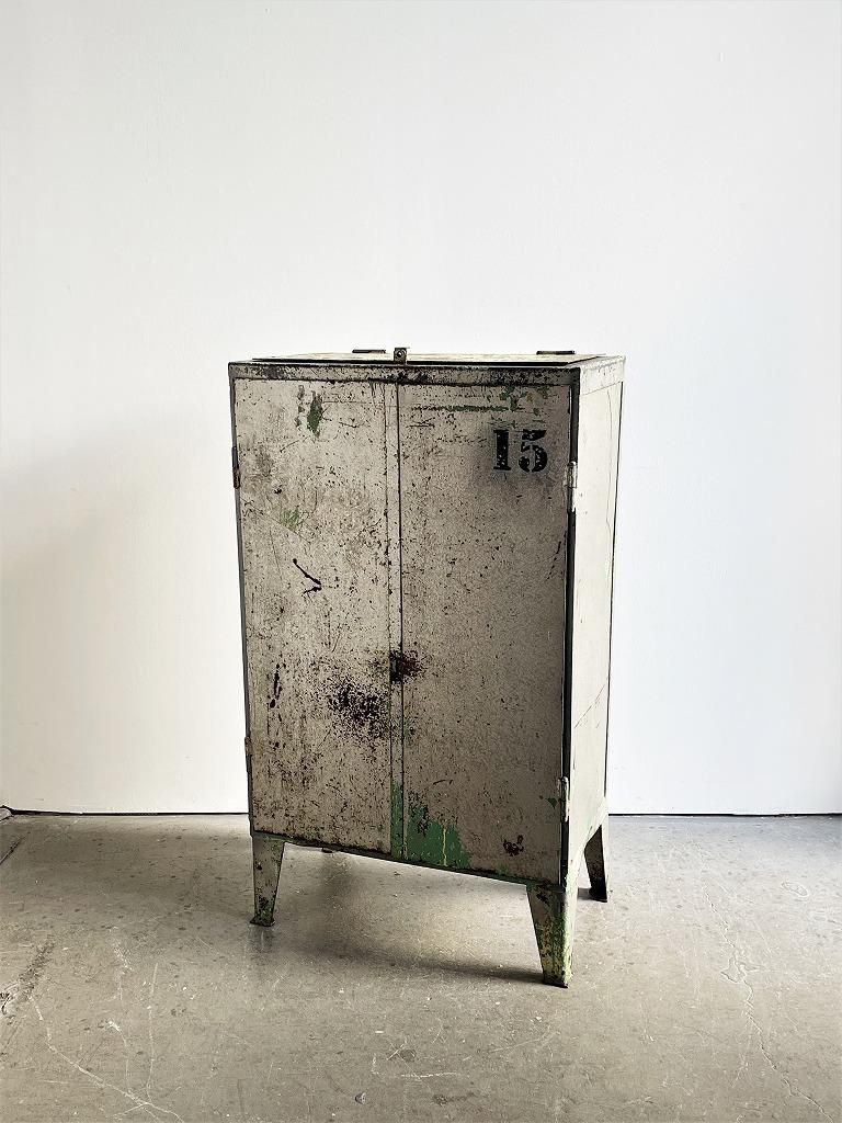 キャスターキャビネット インダストリアル ビンテージ ヴィンテージ インダストリアル キャビネット - アンティーク