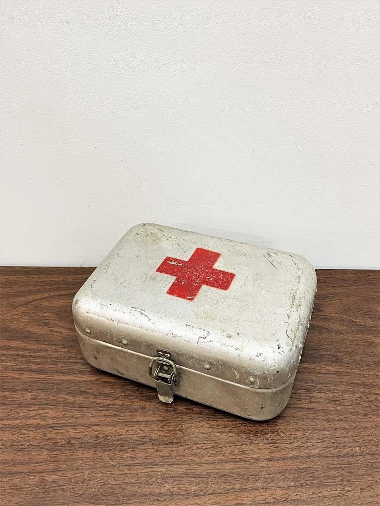 ヴィンテージ ハンガリー軍 ファストエイドキット/救急箱②