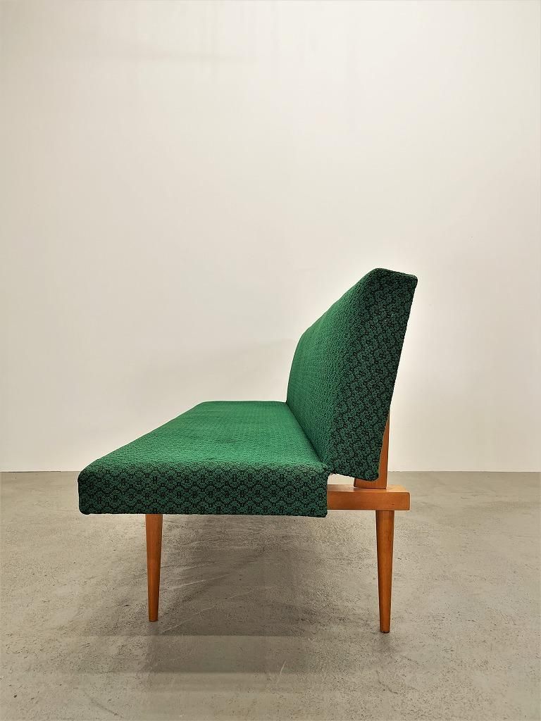 【From チェコ】Vintage ヴィンテージスツール｜Czechia From チェコ】Vintage ヴィンテージスツール｜Czechia