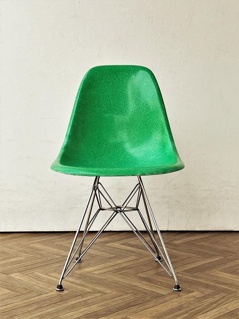 Herman Miller社製 イームズ エッフェルベース サイドシェルチェア