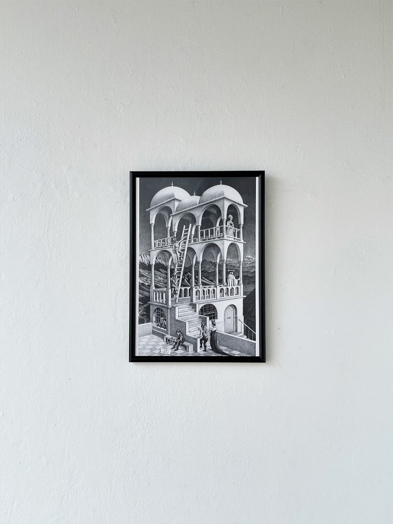 ヴィンテージ M.C. Escher ”Belvedere/物見の塔” 額入りポスター ...