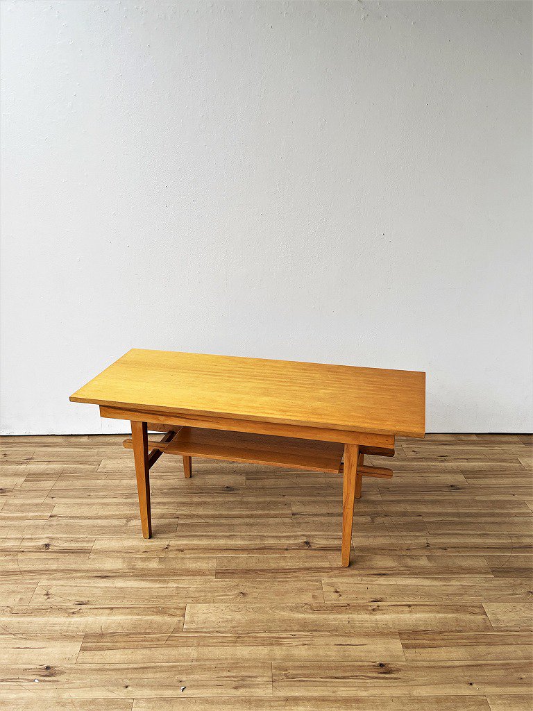 1960-70’s ハンガリー製 ヴィンテージ ウッド ローテーブル