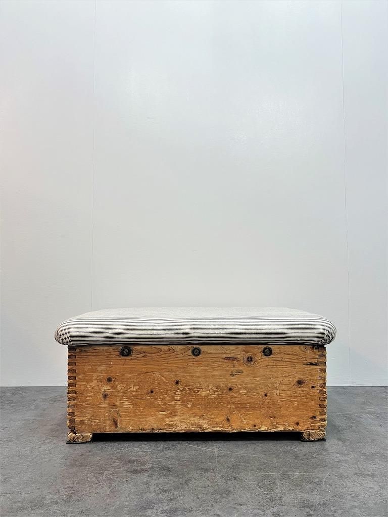 ヴィンテージ リメイク ファブリック オットマン/スツール