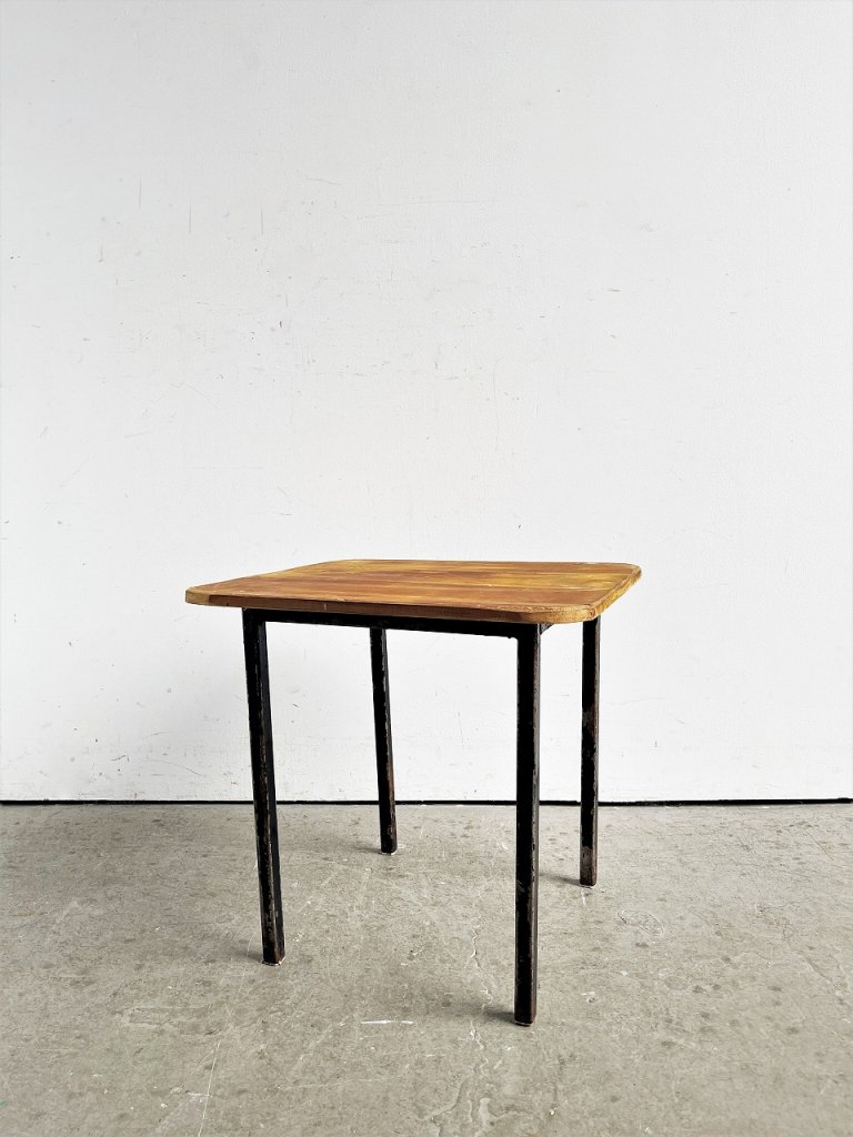 サイドテーブル - アンティーク、ビンテージのインテリア家具や雑貨 