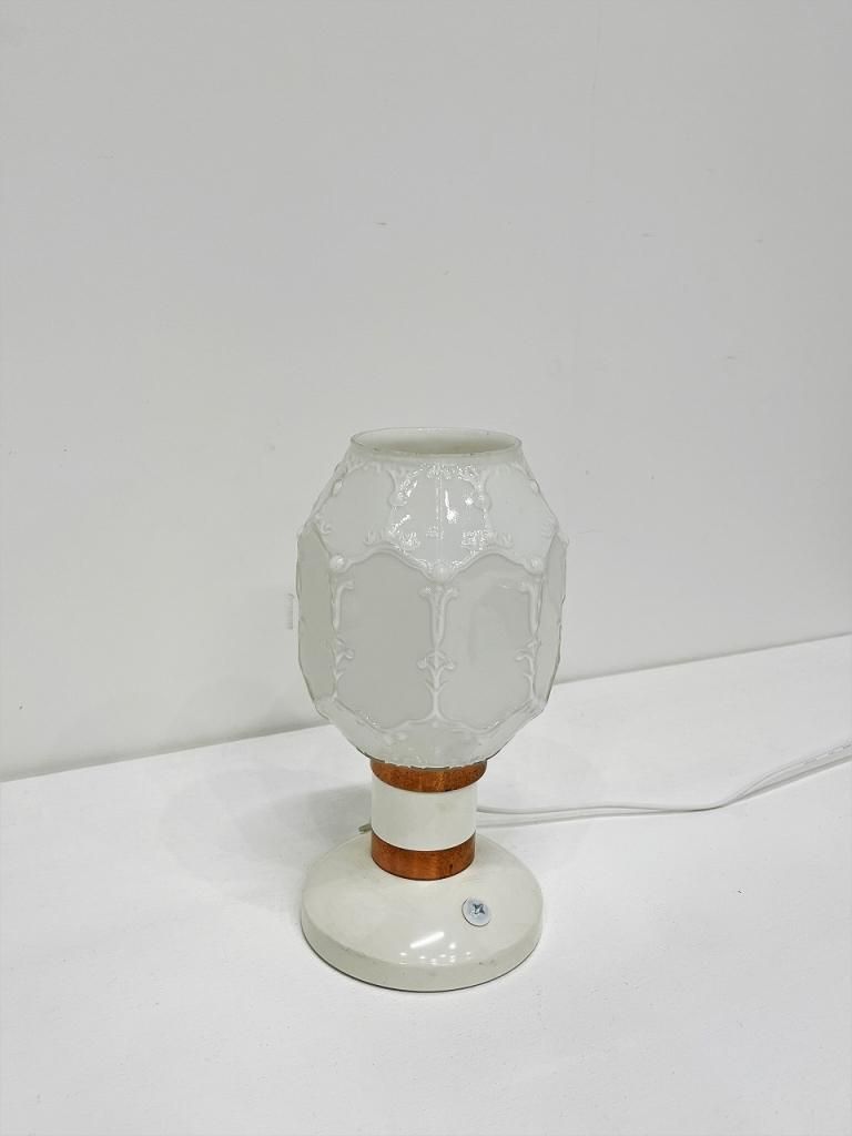 1960-70's ヴィンテージ ホワイトガラス テーブルランプ