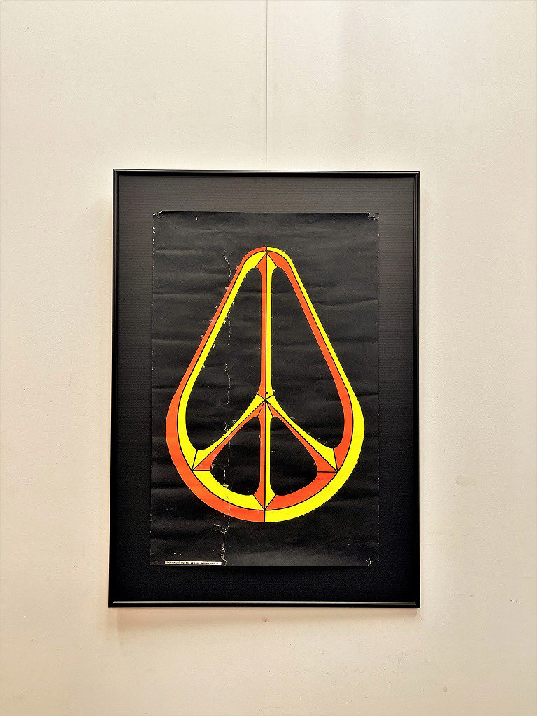 1960’s ”Peace Symbol” 額入りポスター