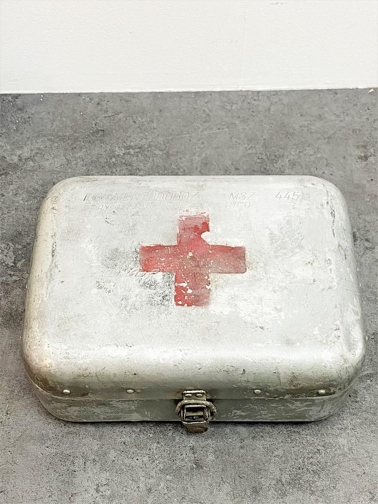 湾岸戦争当時のミリタリー救急箱　フランス軍 湾岸戦争当時のミリタリー救急箱 フランス軍