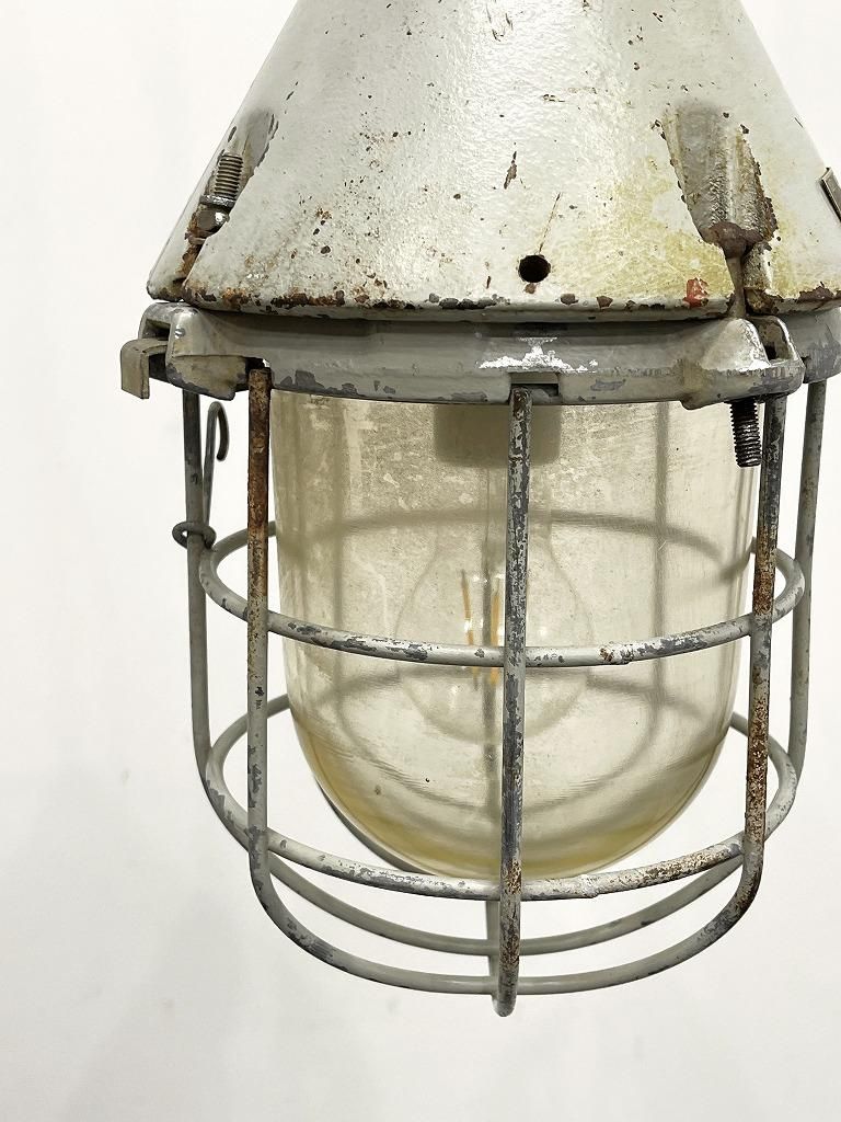 【依頼により値下げ中】ビンテージ インダストリアル ペンダントランプ ヴィンテージ インダストリアル ペンダントランプ