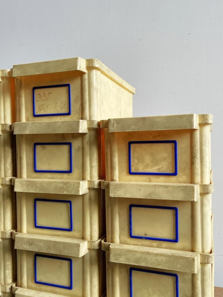 ヴィンテージ プラスチック ボックス (複数在庫有り) (H115 W180