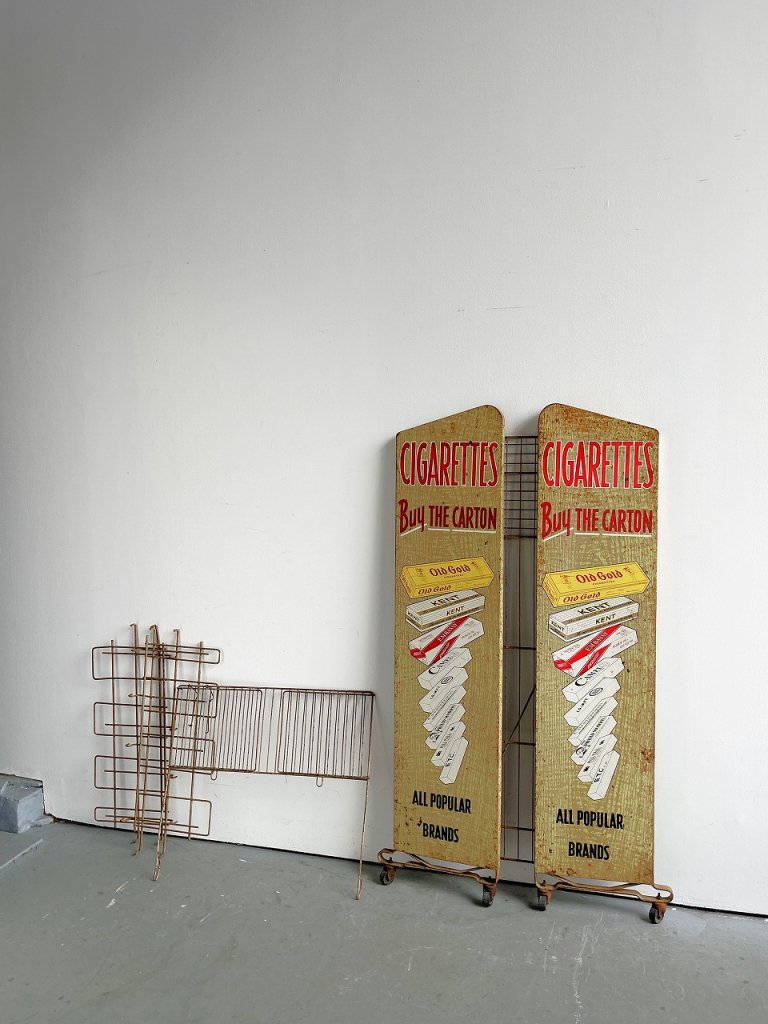 1960-70's ”Cigarettes” ヴィンテージ ディスプレイ ラック - アンティーク、ビンテージのインテリア家具や雑貨、店舗什器の通販ならWANT  ANTIQUE LIFE STORE