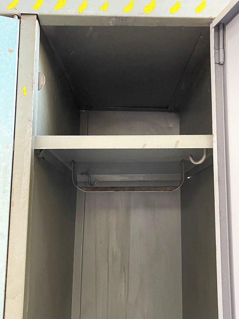 【専用】ヴィンテージ スチールロッカー No.404 1950-60's Vintage Industrial Steel Locker '' 東ヨーロッパ便