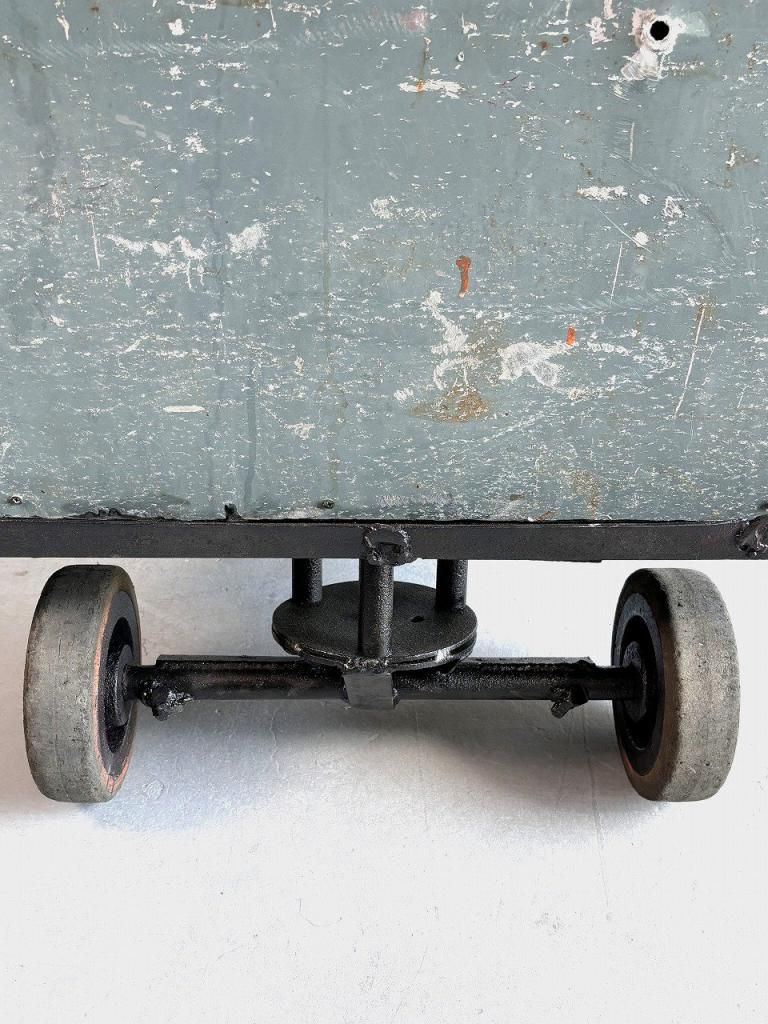 アンティークキャスター付きテーブル ヴィンテージ キャスター付き ワークテーブル - アンティーク