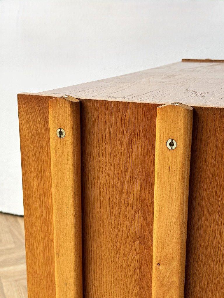 1960's ヴィンテージ ”František Jirák” デザイン ウッド キャビネット