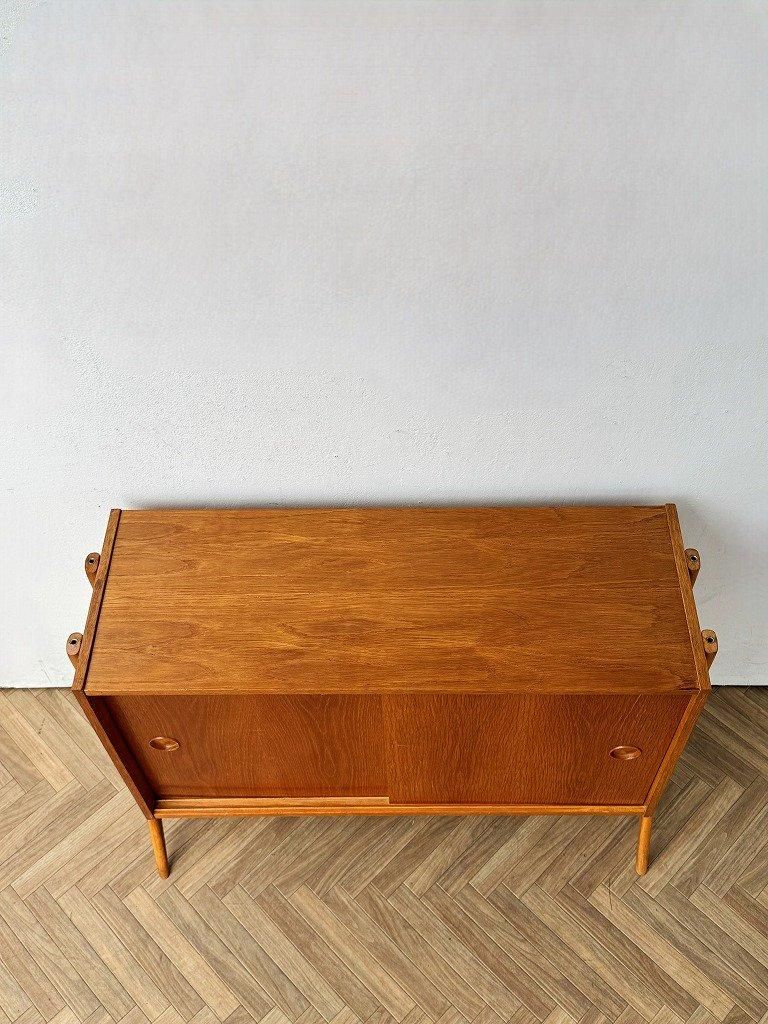 1960's ヴィンテージ ”František Jirák” デザイン ウッド キャビネット