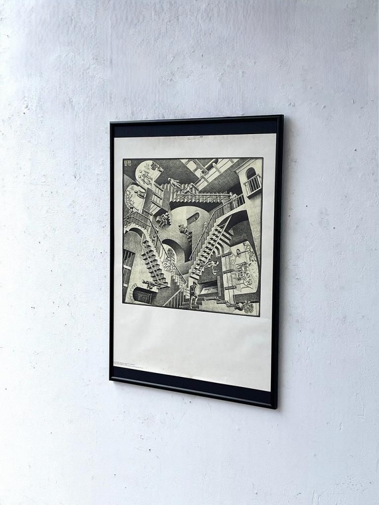 M.C Escher ポスター 額装 ヴィンテージ M.C. Escher ”相対性” 額入りポスター