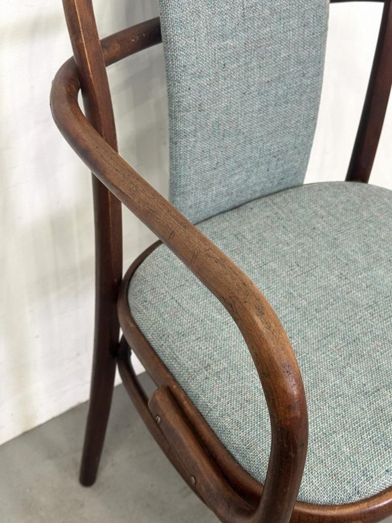 TON社製 ヴィンテージ ファブリック アームチェア - アンティーク