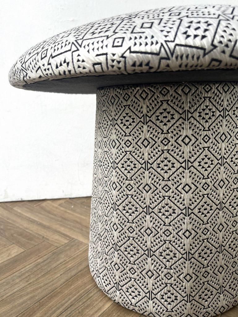 オットマン ライトブラウン＆グリーン半世紀前のビンテージ品　風水的に最強　美品 オットマン ライトブラウン＆グリーン半世紀前のビンテージ品