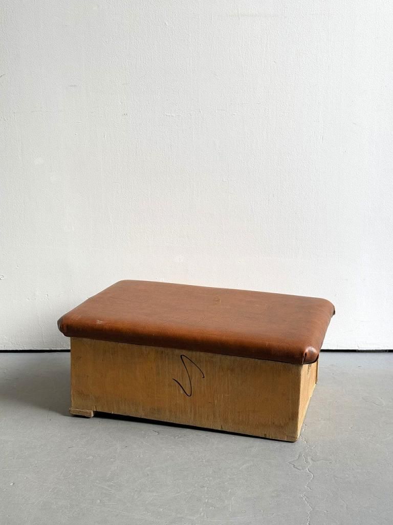 ヴィンテージ レザー ウッド スツール/オットマン - アンティーク