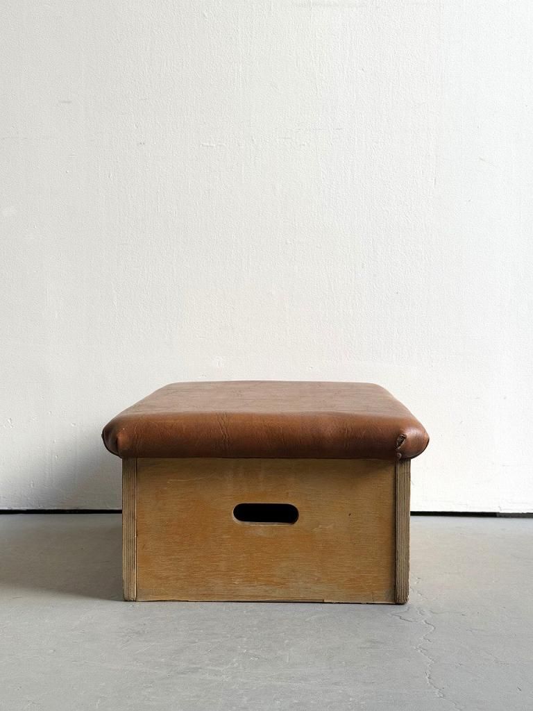 ヴィンテージ レザー ウッド スツール/オットマン - アンティーク