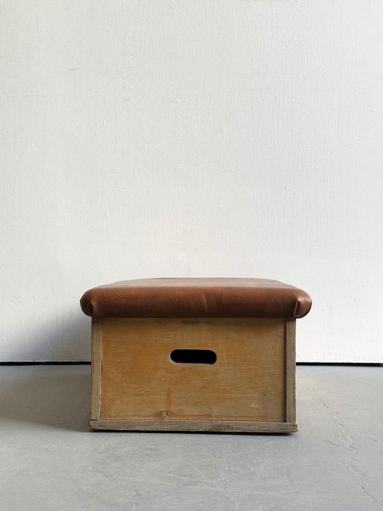 ヴィンテージ レザー ウッド スツール/オットマン - アンティーク