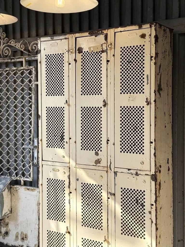 ヴィンテージ インダストリアル スチールロッカー