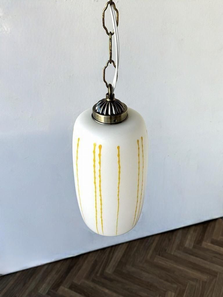 ホワイトガラス ペンダントライト　アンティーク ヴィンテージ ホワイトガラス ペンダントランプ｜アンティーク