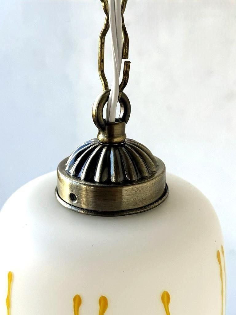 ホワイトガラス ペンダントライト　アンティーク ヴィンテージ ホワイトガラス ペンダントランプ (複数在庫有り