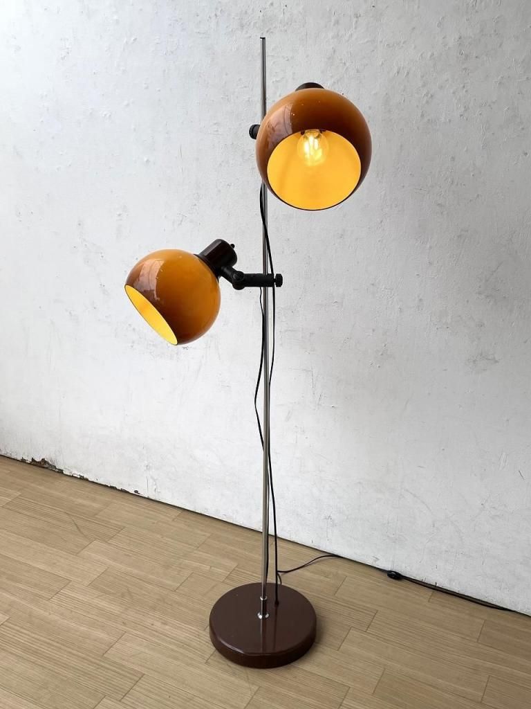 フロアスタンド 2灯 シェード新品 池田製作所 70年代ヴィンテージ ✴︎送料込み 池田製作所製のアーム付きフロアスタンドが再入荷しました。70