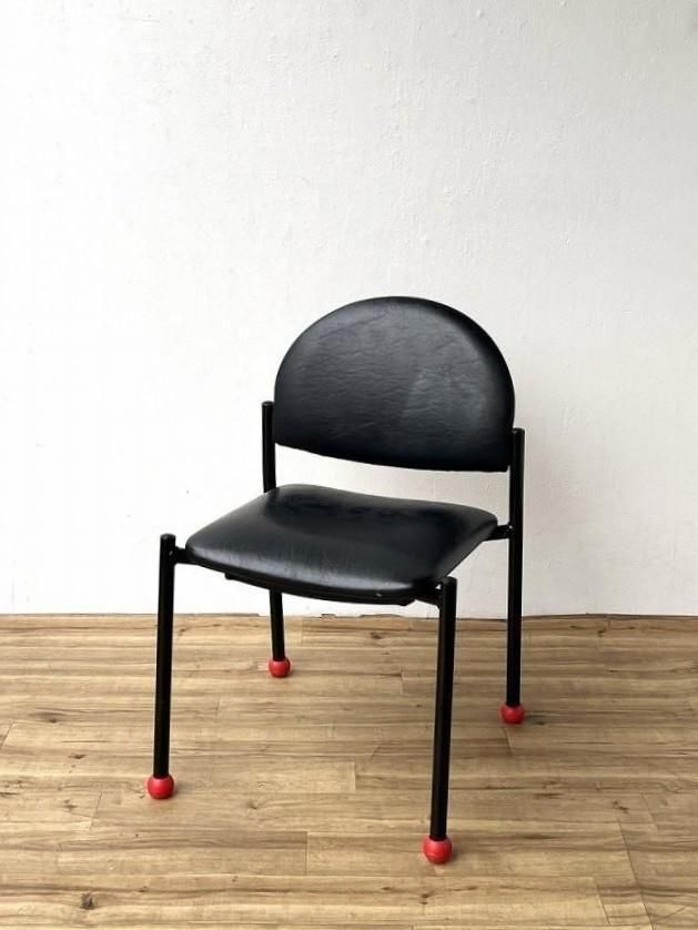 2002's FIXTURES FURNITURE 