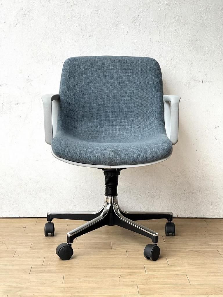 GF Furniture Systems社製 ヴィンテージ ファブリック デスクチェア