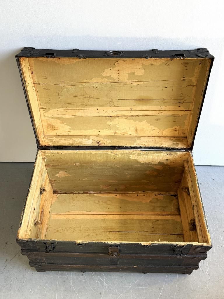 新品　アンティーク　ウッドツールトランク　古道具　ヴィンテージ　木製家具です 新品 アンティーク ウッドツールトランク 古道具 ヴィンテージ