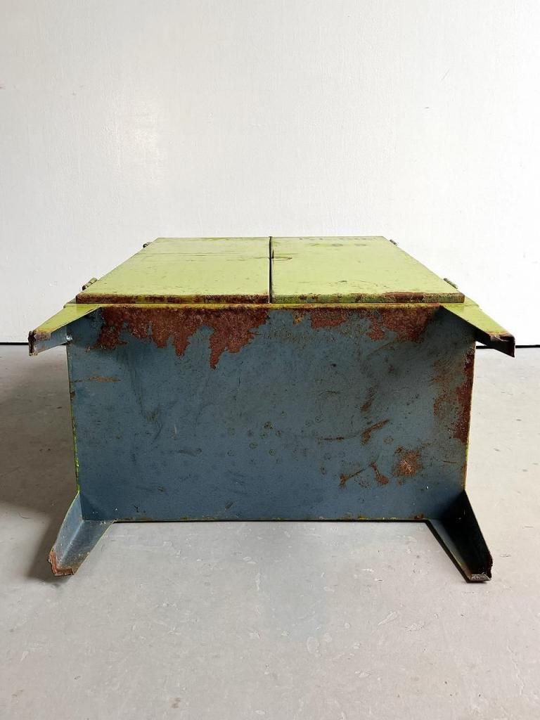 ヴィンテージ インダストリアル スチール キャビネット　シャビー ヴィンテージ インダストリアル スチール キャビネット シャビー